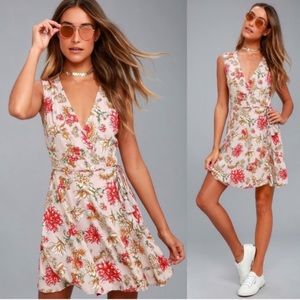 Lulu’s Women’s Best in Bloom Summer Wrap Dress
